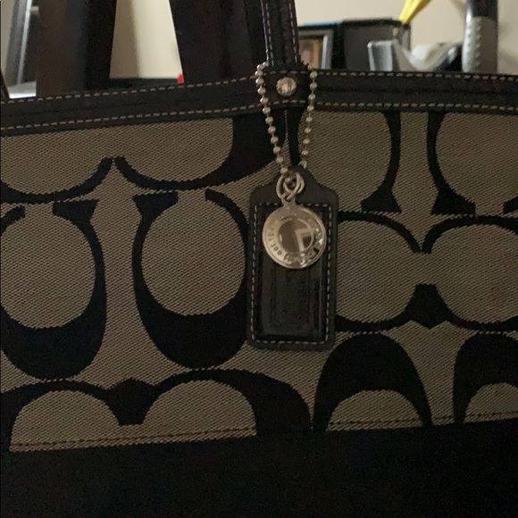 Coach handbag - Picture 2 of 7